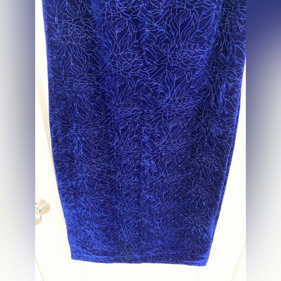 Royal Blue Patterned Velvet Skirt - Picture 16 of 17